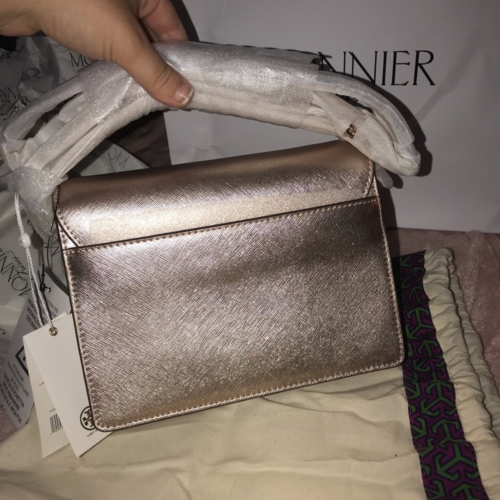 💕SOLD💕Tory Burch Rose Gold Metallic Robinson - Picture 5 of 8